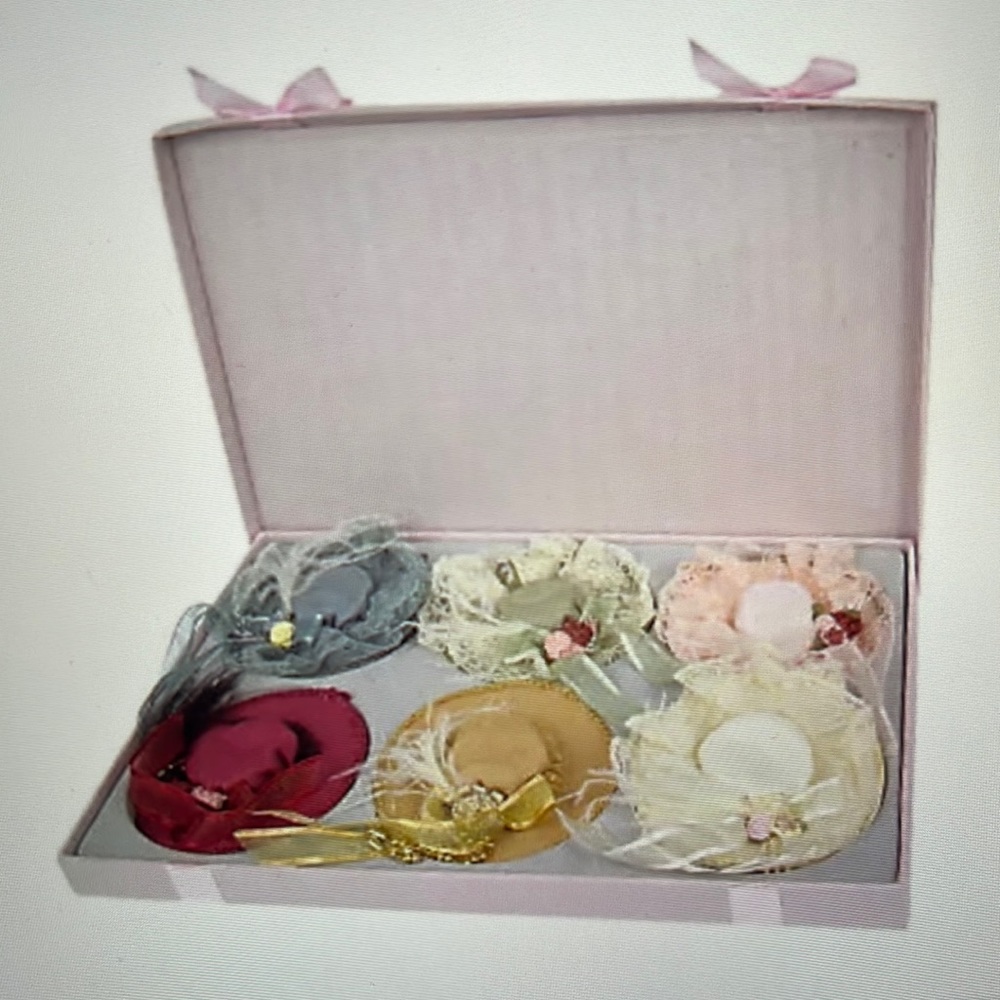 CHRISTMAS🎄🎄Set of 6  Victorian Style Elegant Hat Ornaments-Set #1